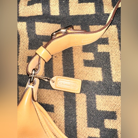 Authentic Vintage Coach shoulder Bag - Picture 12 of 16